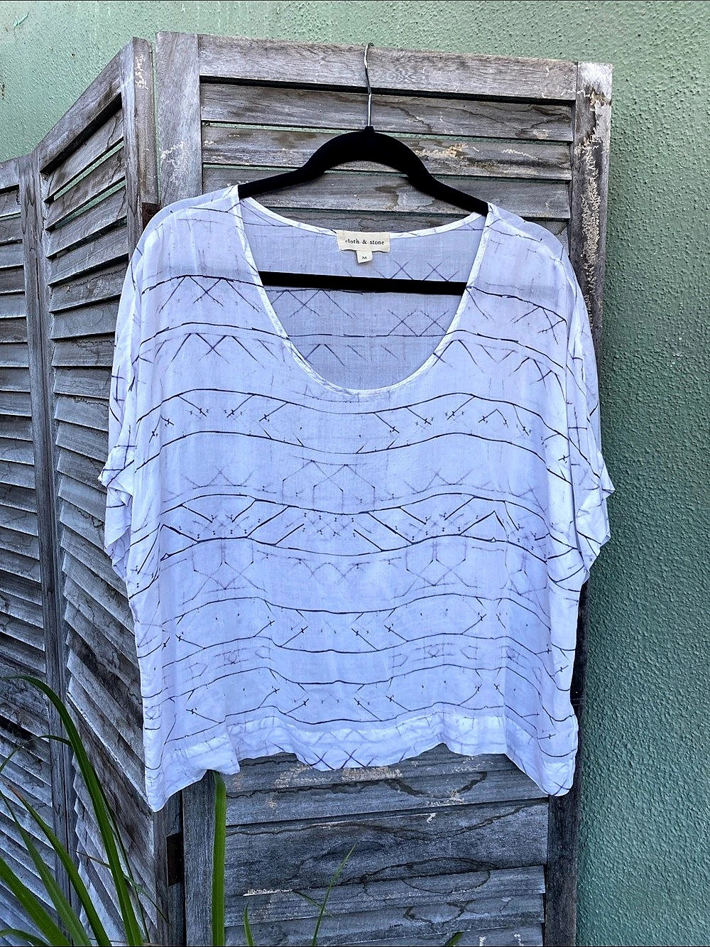 cloth & stone Geometric Short Sleeve Top in White Size Medium